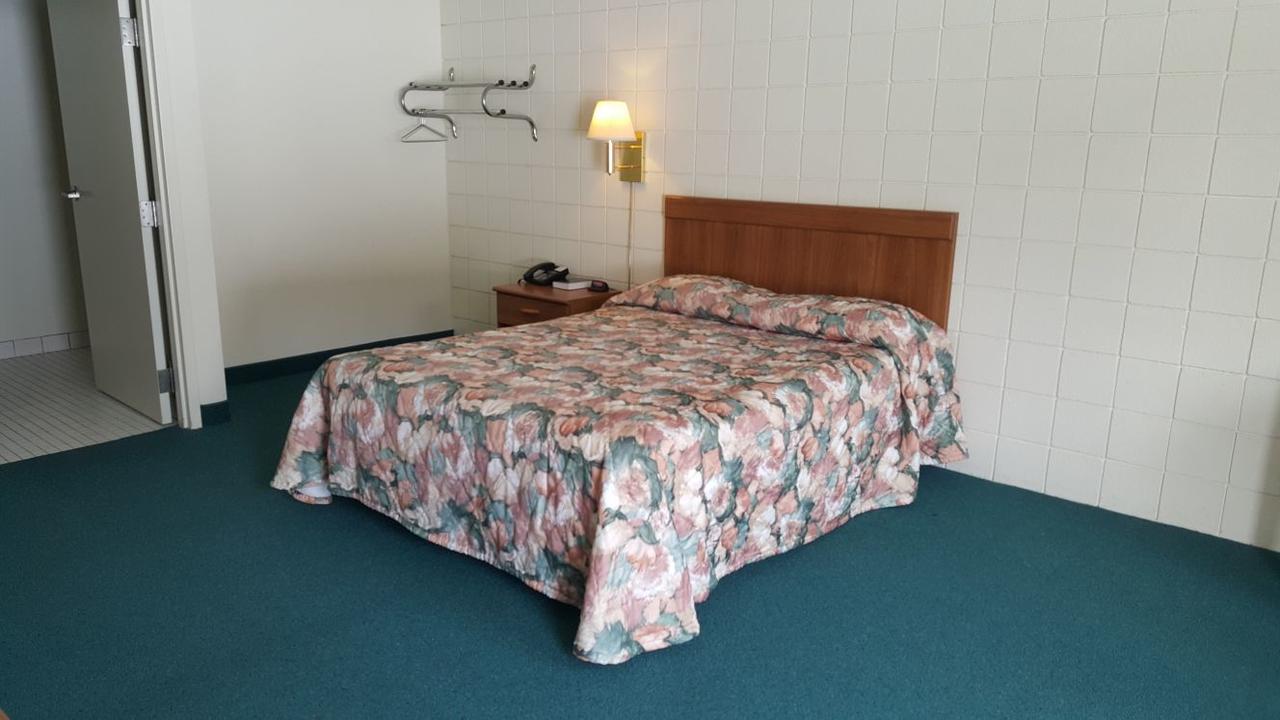 Oakridge Motel Newaygo Ngoại thất bức ảnh