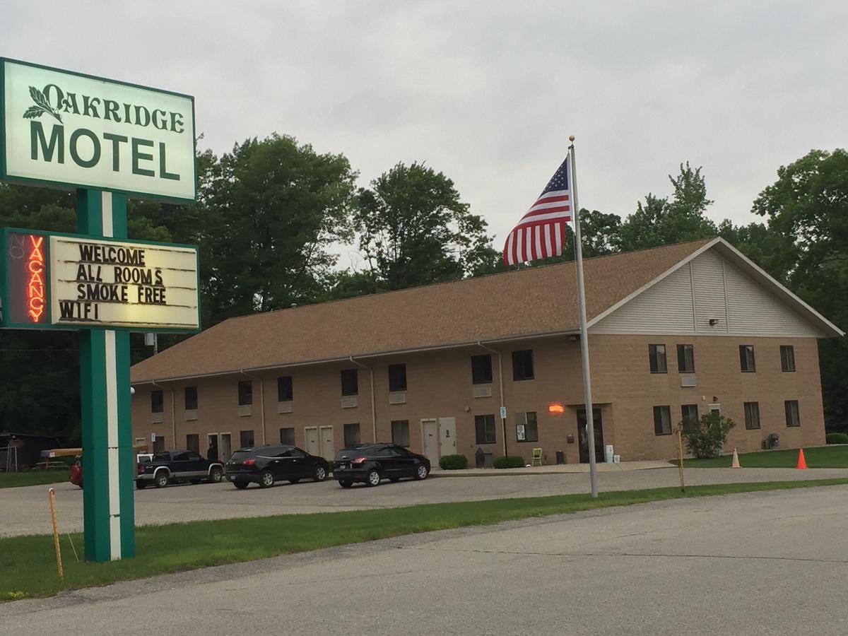 Oakridge Motel Newaygo Ngoại thất bức ảnh